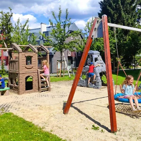 Free Wellness & Multimedia - Snidane S Donaskou Na - Zdarma Vstup Do Wellness, Virive Vany, Solna Sauna, Finska Sauna, Parni Sauna, Masaze, Playstation 5 A Hry, Moderni Vybaveni, Vybaveni Pro Deti, Sklep, Terasa, Parkovani Zdarma